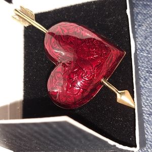 Signed Vtg AVON 1995 HEARTS AFIRE Brooch Guilloche Enamel Red Puffy Pin Arrow 2"